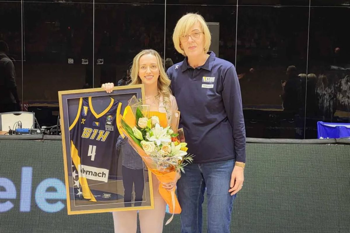 Dugogodišnja kapitenka Zmajica: Milica Deura ispraćena u reprezentativnu "penziju"