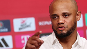 Kompany mu treba dići spomenik: Prvo su njega nazvali, a on ga nahvalio kao da mu je rođeni sin