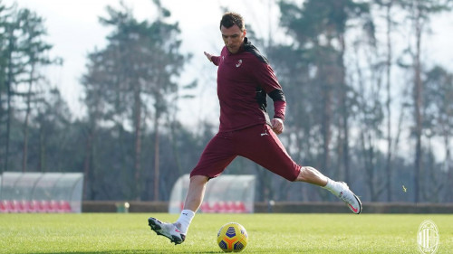 Mandžukić objasnio zašto je izabrao AC Milan, izdvojio je i jednog igrača