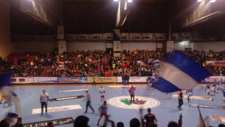 Gori u Bugojnu! Na rukometu više gledalaca nego na nekim stadionima u BiH