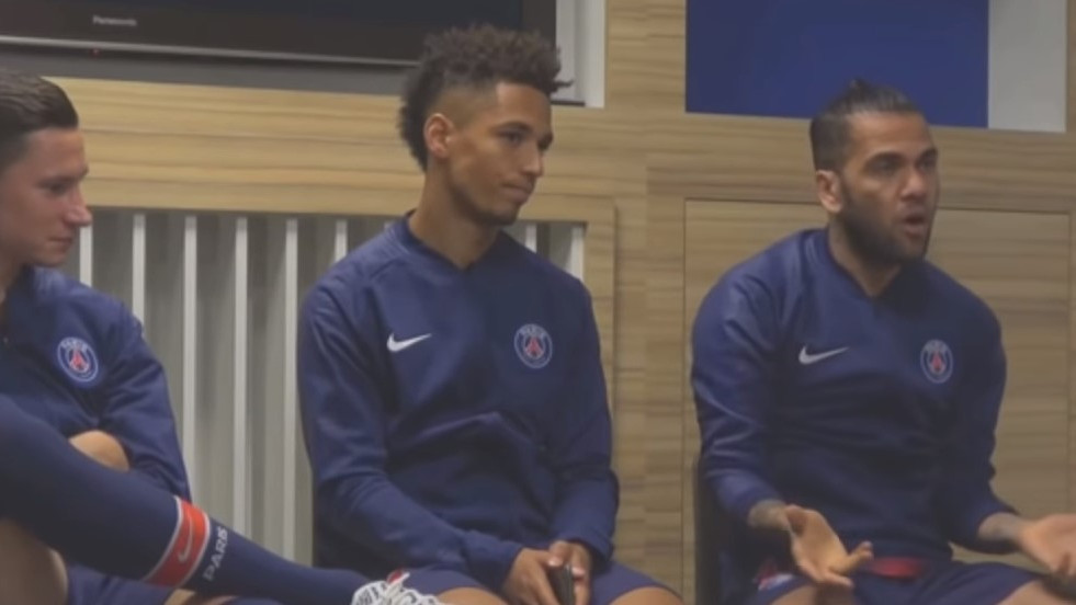 Igrači PSG-a u skrivenoj kameri: U nevjerici su gledali šta se dešava, Alves izgubio živce