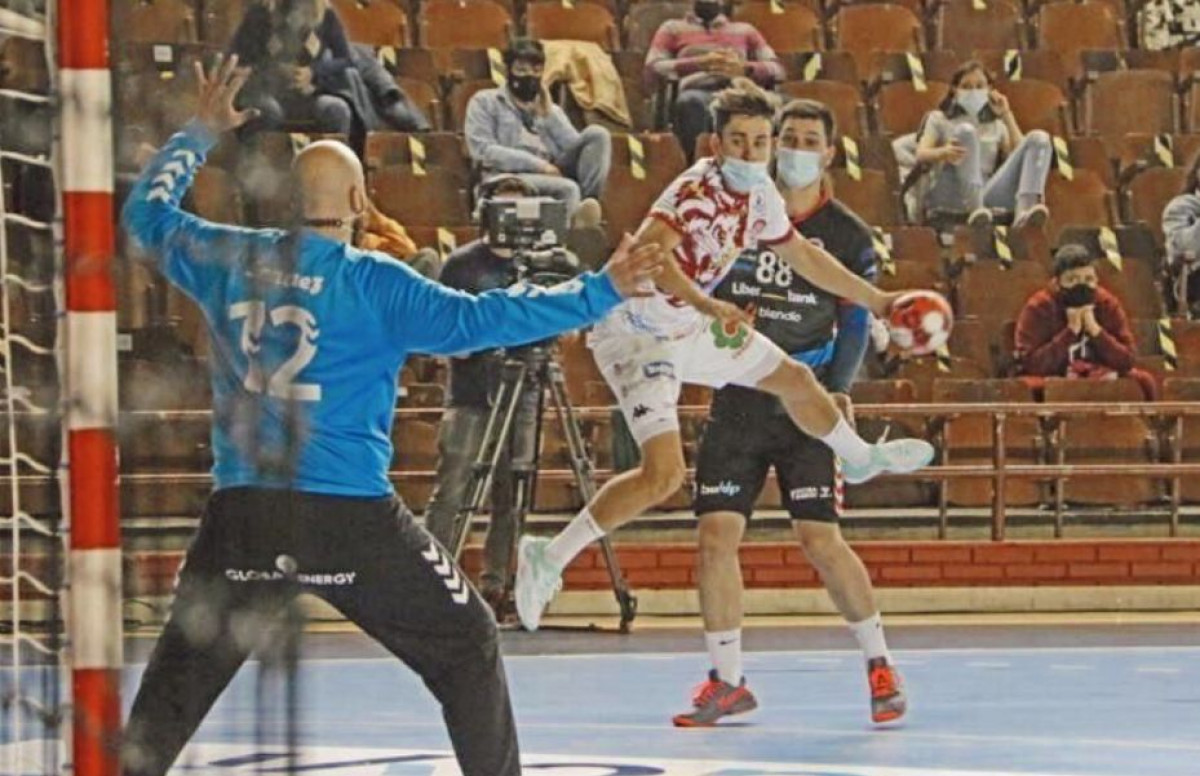 Je li ovo budućnost dvoranskog sporta? U Španiji odigrana utakmica "pod maskama"