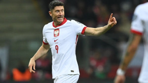Navijači bijesnili zbog odluke Lewandowskog, Poljak im poslao žestok odgovor!