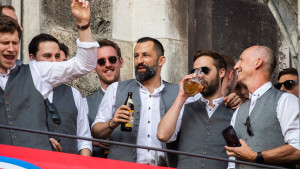 Salihamidžiću je u svlačionici Bayerna je odan samo jedan fudbaler, sada je i on izabrao novi klub