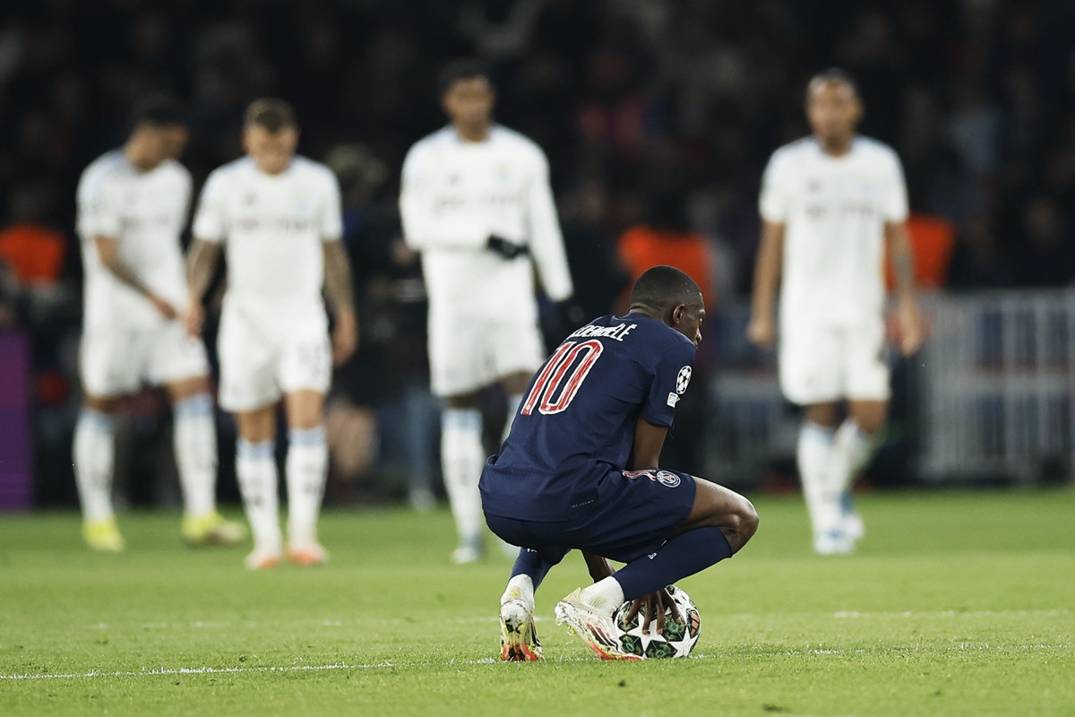 Dembele prvobitno odbio nagradu za igrača utakmice, a njegova reakcija poslije je postala pravi hit Dembele prvobitno odbio nagradu za igrača utakmice, a njegova reakcija poslije je postala pravi hit