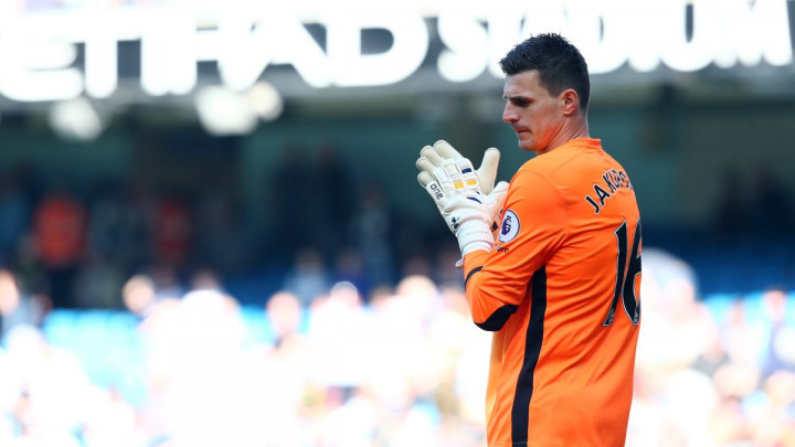 Jakupović napušta Leicester, želi ga bivši prvak Evrope