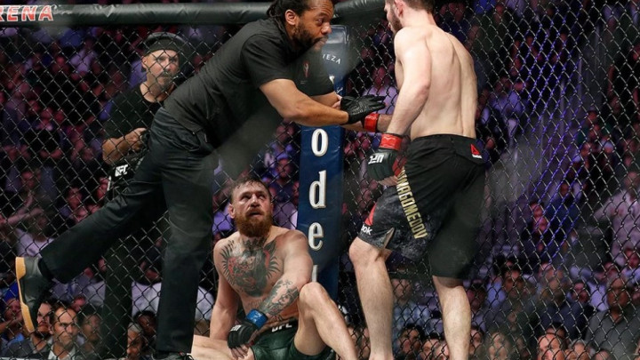Khabib ne da revanš McGregoru: Prošli put me je molio da ga ne ubijem!