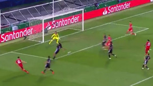 Gnabry ponovno! Bayern vodi 2:0