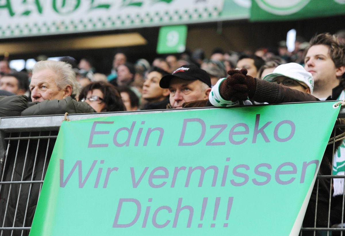 Neostvareni san Edina Džeke: "Znao sam da će Ibrahimović otići..." Neostvareni san Edina Džeke: "Znao sam da će Ibrahimović otići..."