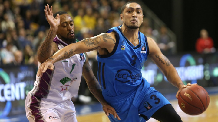 Unicaja nakon velikog preokreta savladala Albu, Unics siguran protiv Lokomotiv Kubana
