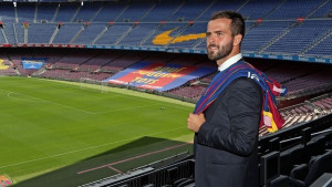 Miralem Pjanić na naslovnici popularnog lista: Poziv koji znači kraj nevolja u Barceloni