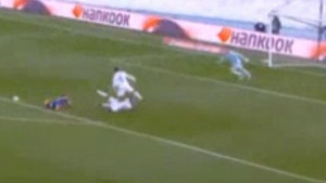 Uzbudljiv početak utakmice u Madridu: Real ostao s igračem manje, pa postigao pogodak