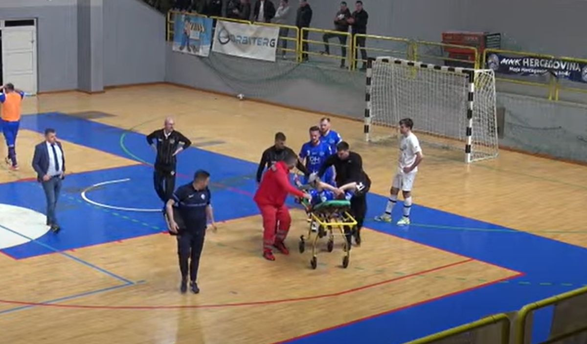 U dvorani u Grudama u sekundi je sve stalo: Teška povreda igrača Željezničara, morao je na nosila