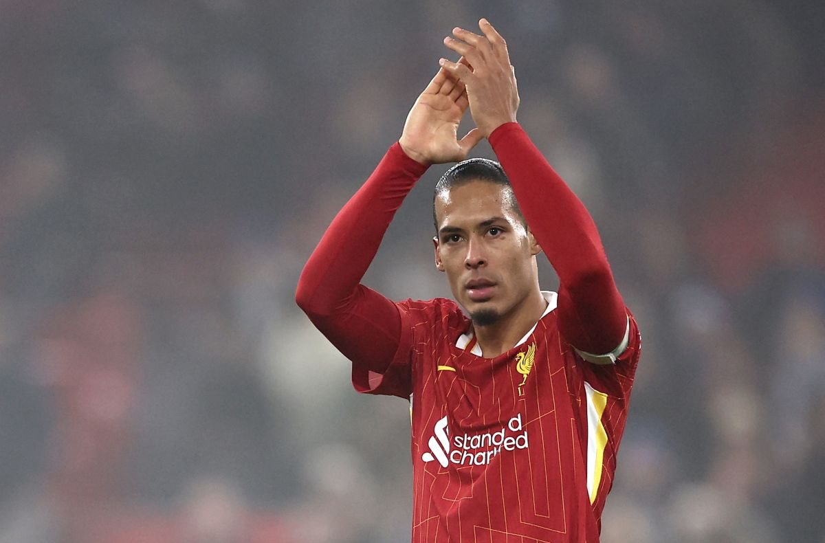 Van Dijk ponuđen Real Madridu, Kraljevima bio dovoljan treptaj oka za neočekivan odgovor Van Dijk ponuđen Real Madridu, Kraljevima bio dovoljan treptaj oka za neočekivan odgovor