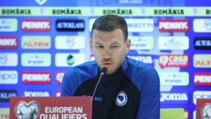 Edin Džeko Rumuniji prepustio ulogu favorita i obećao borbu: "Neće ni njima biti lako"