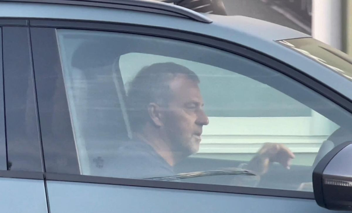 Laporta jutros dočekao Flicka prije treninga i naredio mu šta hitno da uradi: "Riješi to već danas"