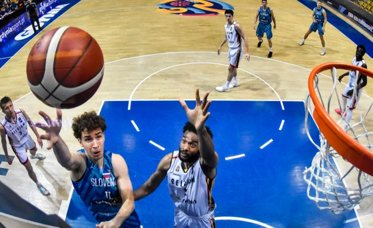Mali, ali jaki, oni su sportska sila: Slovenija u finalu Eurobasketa!