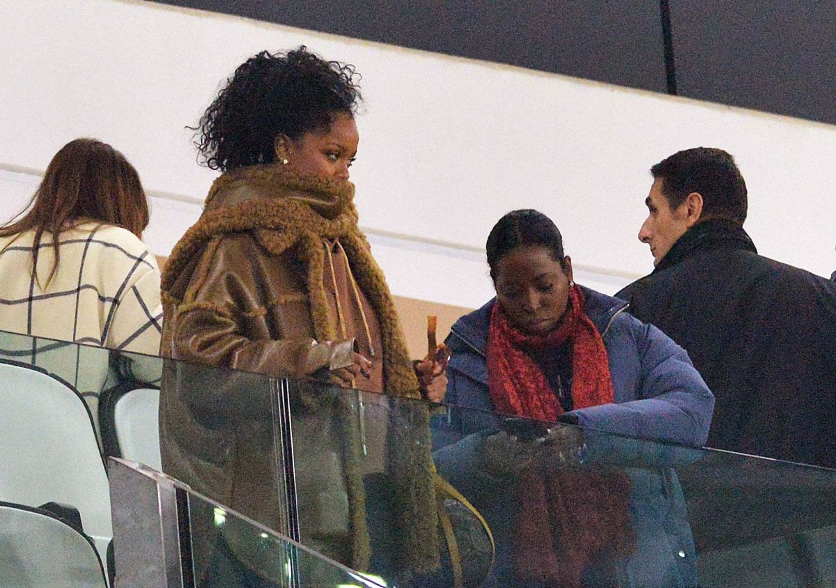 Poznata pjevačica Rihanna kupuje fudbalski klub: Želja joj je da stvori šampionski tim Poznata pjevačica Rihanna kupuje fudbalski klub: Želja joj je da stvori šampionski tim