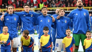 Italijani pjevaju himnu, trese se stadion, a dječaci gledaju i ne vjeruju