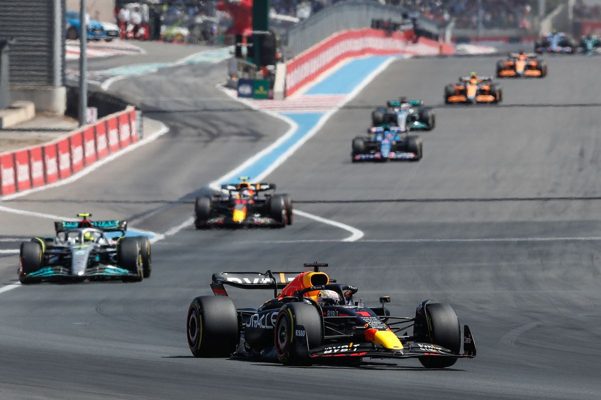Verstappen iskoristio novu noćnu moru Ferrarija, odličan dan za Mercedes
