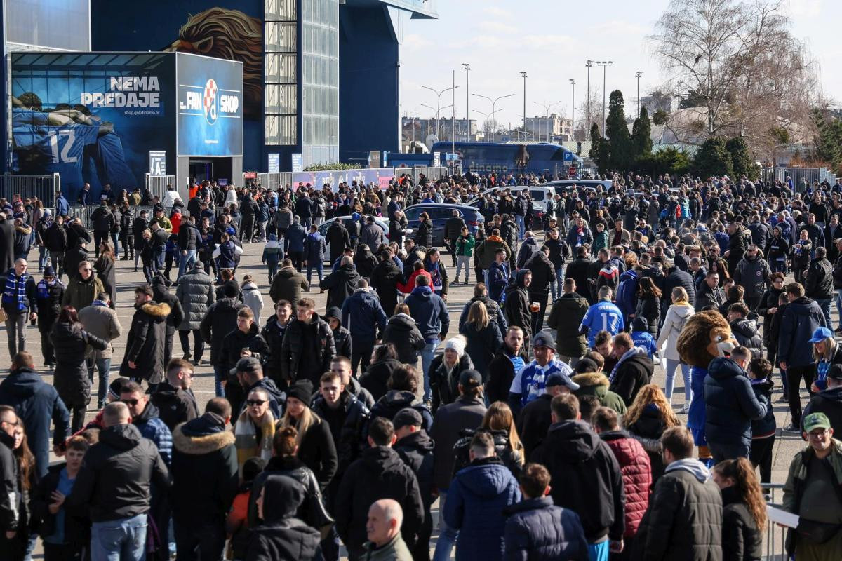 20.000 ljudi na Maksimiru se oprašta od budućeg kapitena Hrvatske: "Spreman je žrtvovati sve"