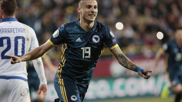 Rade Krunić uplakan nakon dogovora sa Milanom: Još uvijek ne vjerujem!