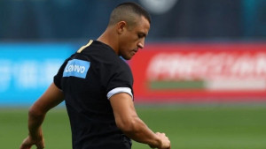 Alexis na treningu' izreklamirao' i nove noge: Svi su gledali u čudu!