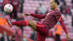 Van Dijk izabrao najboljeg štopera ikada: "Nevjerovatno koliko ga poštujem..."