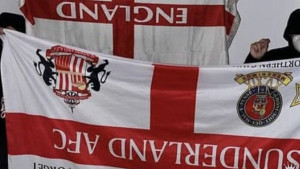 Lešinari i Delije oduzeli transparente navijačima Engleske