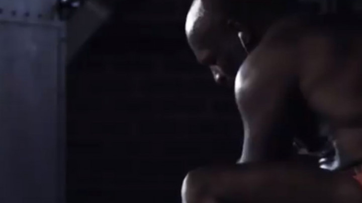 Iron Mike kao nekada ledi krv u žilama: Pogledajte kako je najavljen Tysonov povratak u ring!