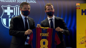 Miralem Pjanić predstavljen u Barceloni!