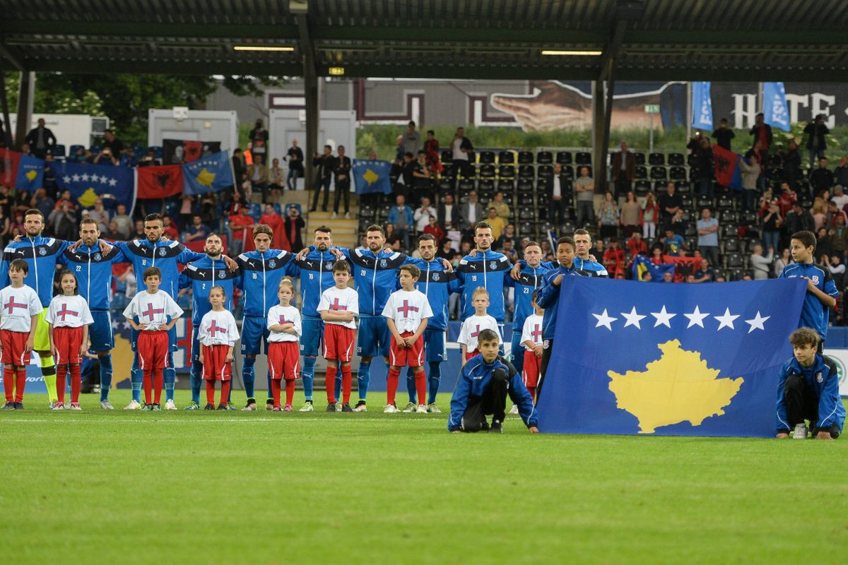 Navijači Kosova večeras su poslali jasnu poruku cijelom svijetu Navijači Kosova večeras su poslali jasnu poruku cijelom svijetu