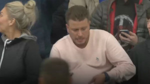 Potez navijača o kojem se priča: Jedni ga slave, drugi tvrde da je 'smeće' od čovjeka!