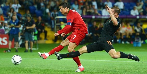 Ronaldo dovršio ranjene Holanđane i odveo Portugal dalje