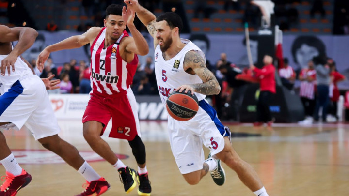 Mike James još tri godine u Moskvi