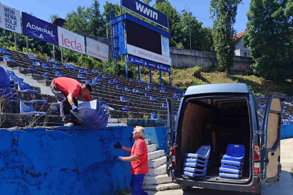 Klub iz Srebrenice dobio stolice sa stadiona Grbavica Klub iz Srebrenice dobio stolice sa stadiona Grbavica