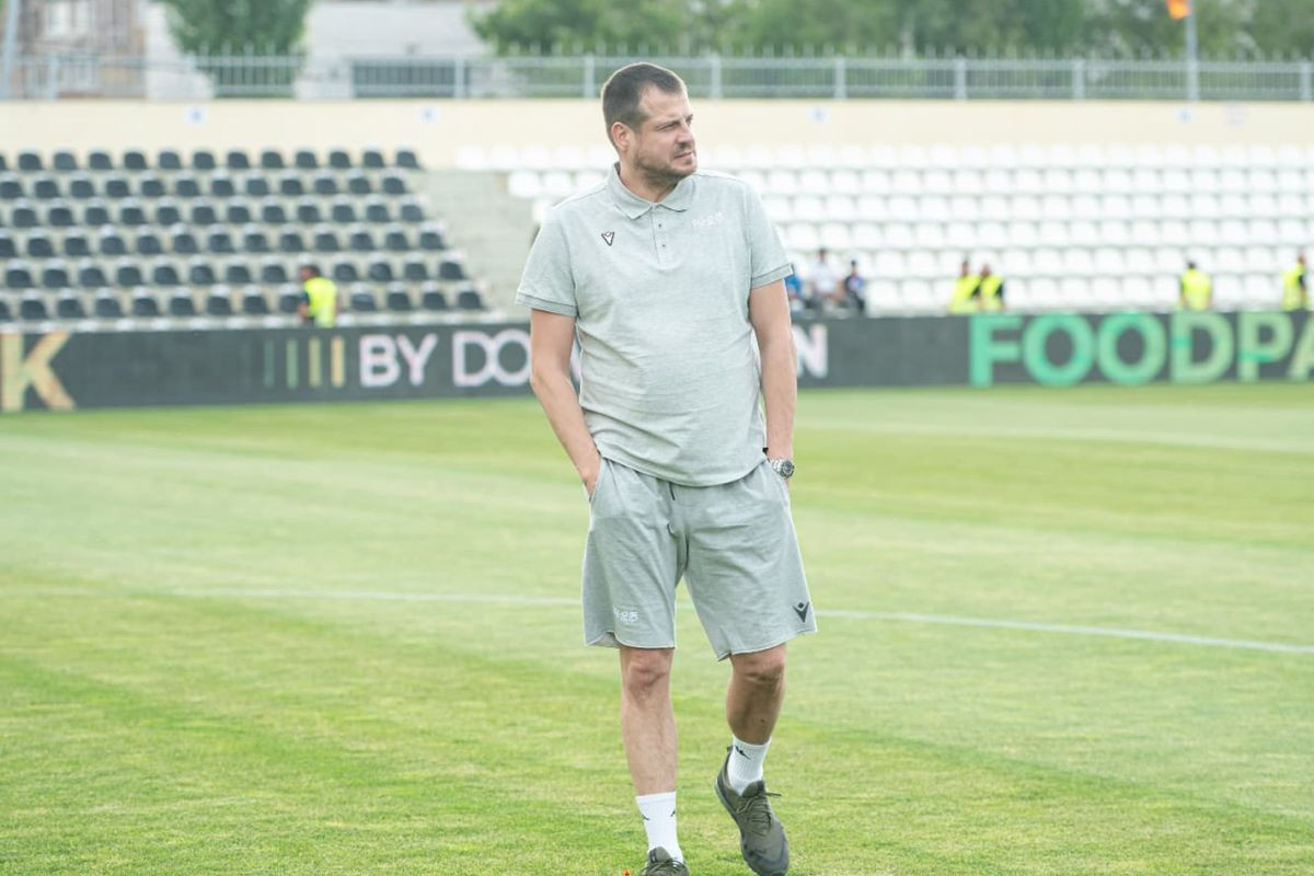 Lalatović opet pretjeruje: "Da imamo novca kao oni, svake godine bismo igrali Ligu prvaka" Lalatović opet pretjeruje: "Da imamo novca kao oni, svake godine bismo igrali Ligu prvaka"