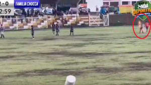 Tragedija u Južnoj Americi: Fudbaler poginuo od udara groma, kamera snimila stravičan trenutak