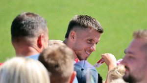 Ermedin Demirović u finišu prelaznog roka seli na kultni stadion: "Iskoristit će priliku"