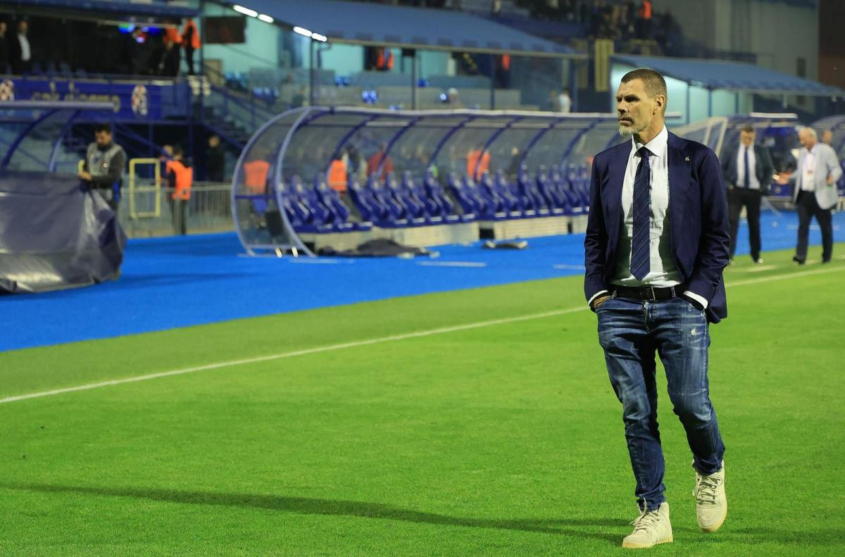 Kad je bio niko Boban ga je hvalio svima, a sad je legendi Dinama rekao "ne": "Pratite tog malog!" Kad je bio niko Boban ga je hvalio svima, a sad je legendi Dinama rekao "ne": "Pratite tog malog!"