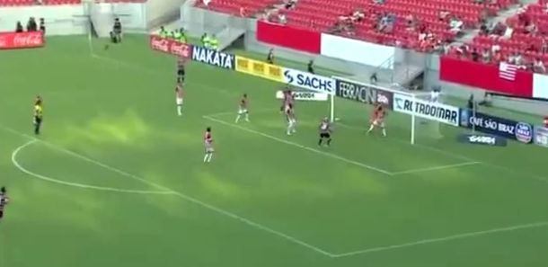 On je jednostavno odlučio da postigne autogol