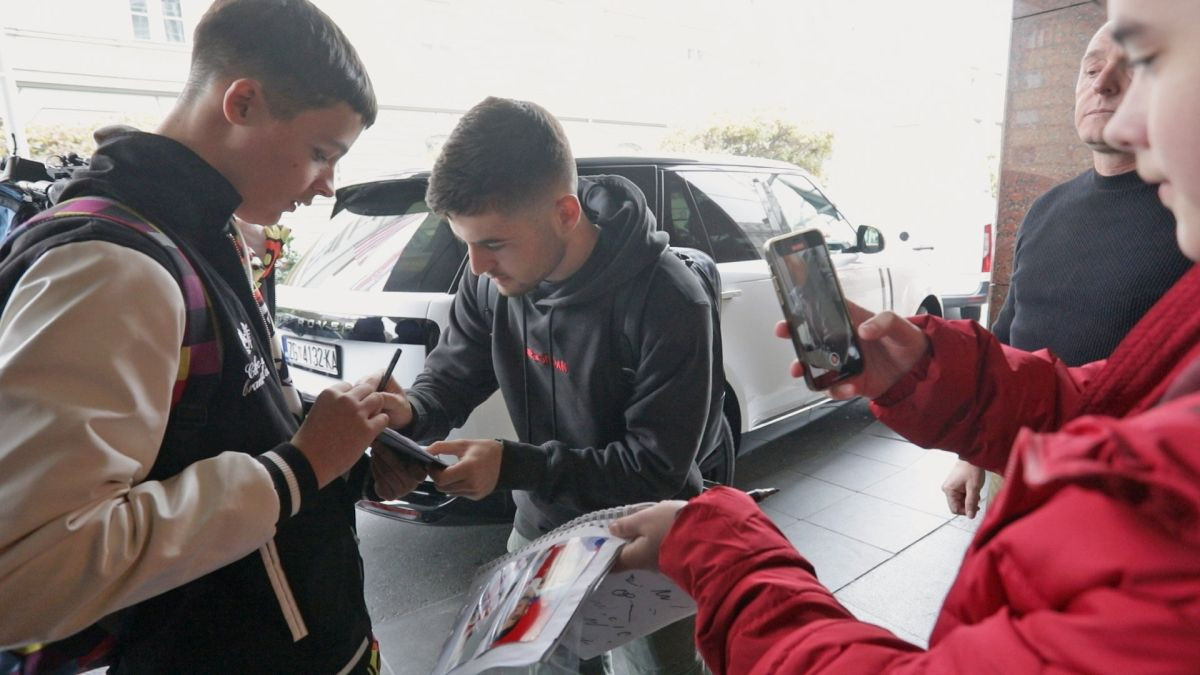 HNS objavio fotografije Vatrenih s okupljanja. Navijači: "Da li je ovo moguće? Pa ovo nema ni u..."