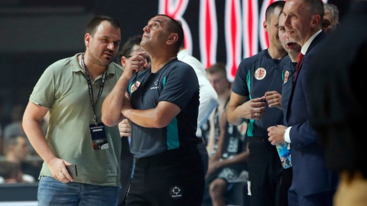Prekinut derbi Partizan - Zvezda jer je u dvoranu udario grom