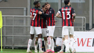 Milan siguran protiv Beneventa, borba za Ligu prvaka se nastavlja