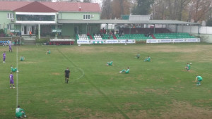 Kultni klub je jad i čemer srpskog fudbala: Igrači sjede bez prebijene pare, a umjesto trave oranica