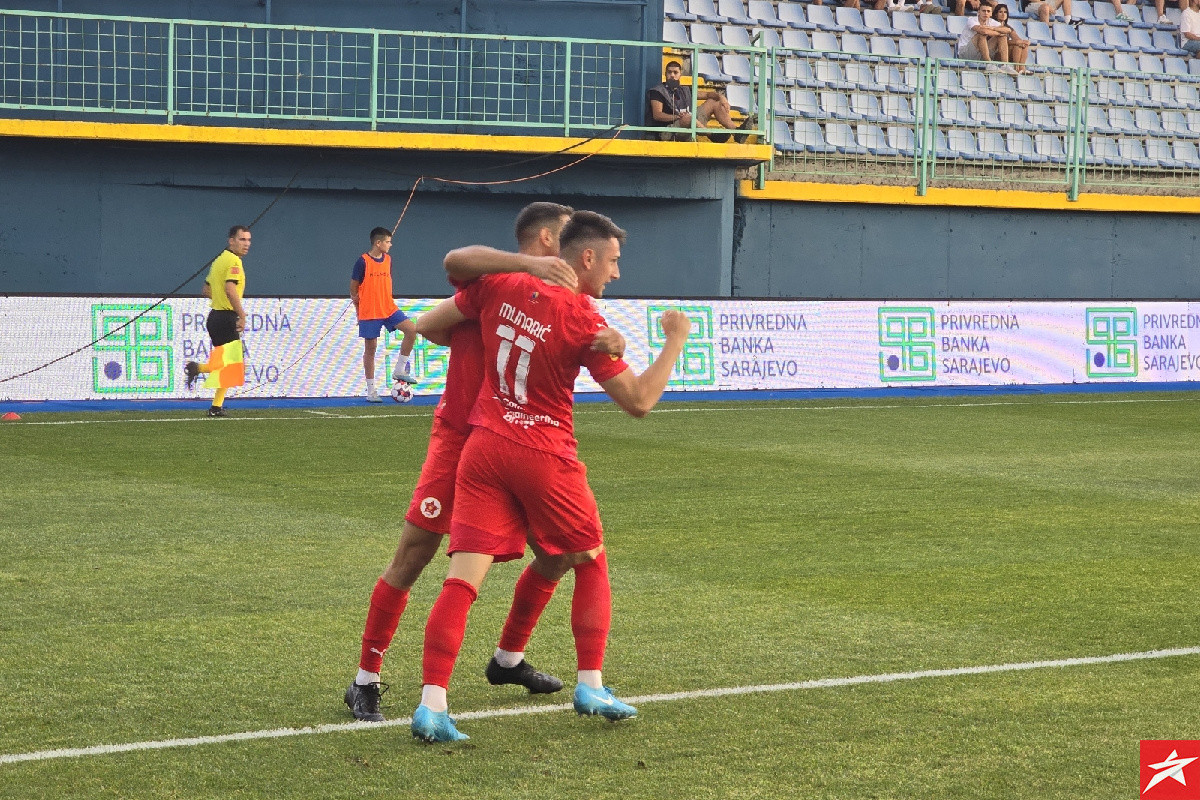 Mihael Mlinarić potpisao za FK Sarajevo u rekordnom transferu Wwin lige Mihael Mlinarić potpisao za FK Sarajevo u rekordnom transferu Wwin lige