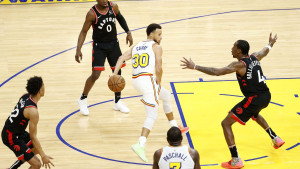 Vratio se Steph Curry!
