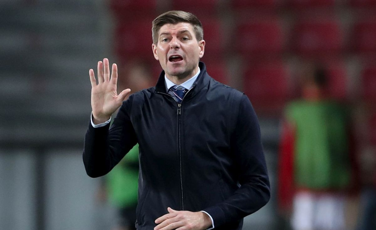 Steven Gerrard napušta klupu Rangersa i stiže u engleski Premiership