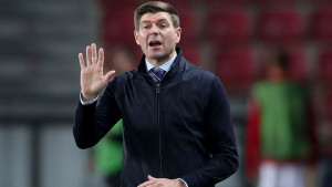 Steven Gerrard napušta klupu Rangersa i stiže u engleski Premiership