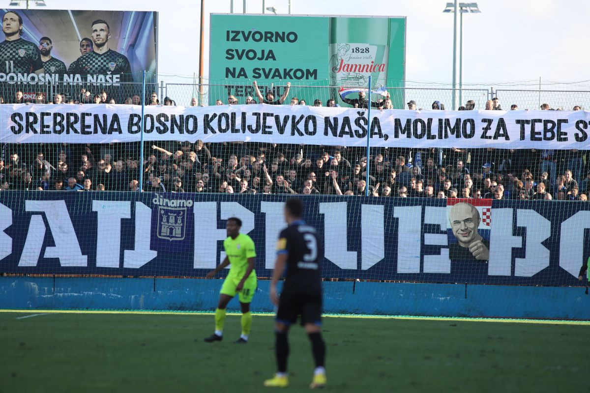 Dinamo pobijedio, a razočarani navijači osuli paljbu: "Ovu tugu sam već zaboravio" Dinamo pobijedio, a razočarani navijači osuli paljbu: "Ovu tugu sam već zaboravio"
